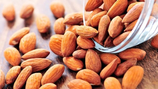 If you're feeling hungry during the night and want to lose weight at the same time, grab some almonds as they won’t only help you to keep a healthy weight, but will also improve your heart health.  Photo Credit: www.healthyfoodhouse.com