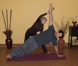 Fizzy Yoga – A Fusion of Physiotherapy and Yoga Photo Credit: www.physio-yogatherapy.com